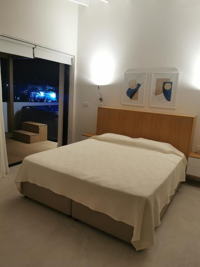 Y & P Latchi Hotel エクステリア 写真