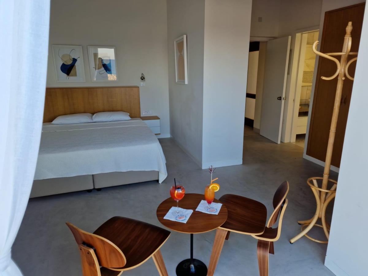 Y & P Latchi Hotel エクステリア 写真
